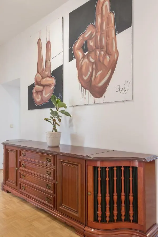 Kingsize Central Station Residence Vienna Apartment